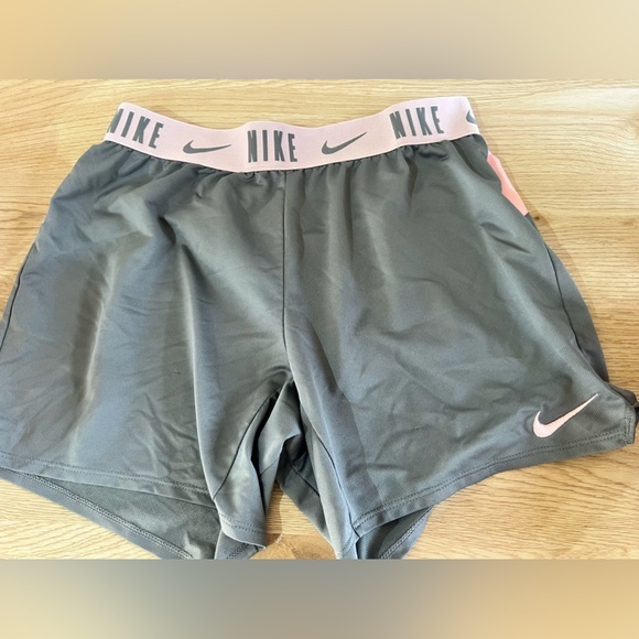 Nike Other - Nike shorts youth size L